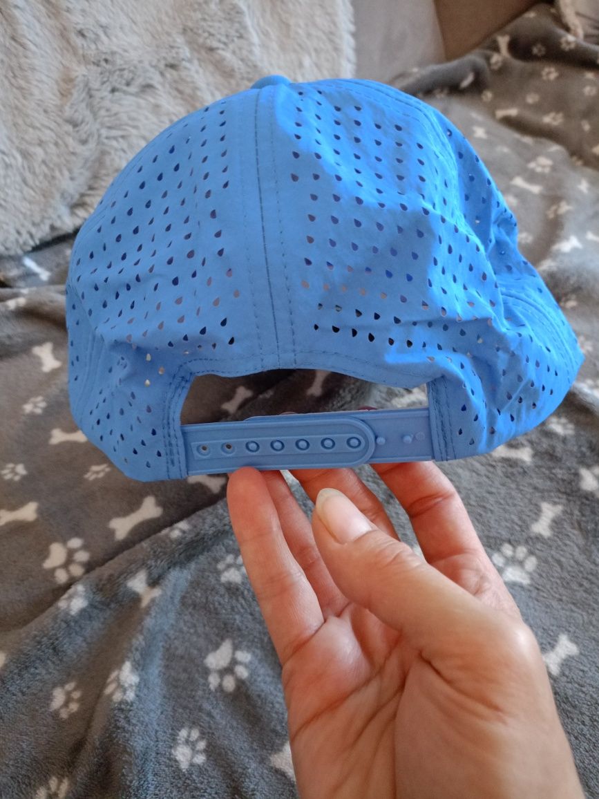 Na sprzedaż nowa czapka oddychająca unisex
