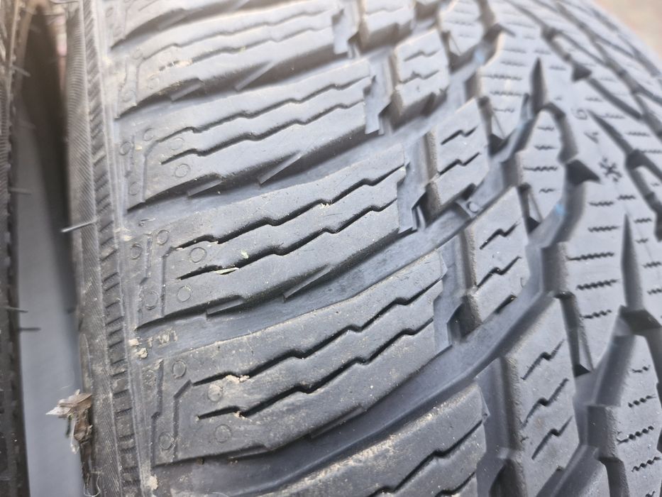 Шини 225/45r18 Nokian