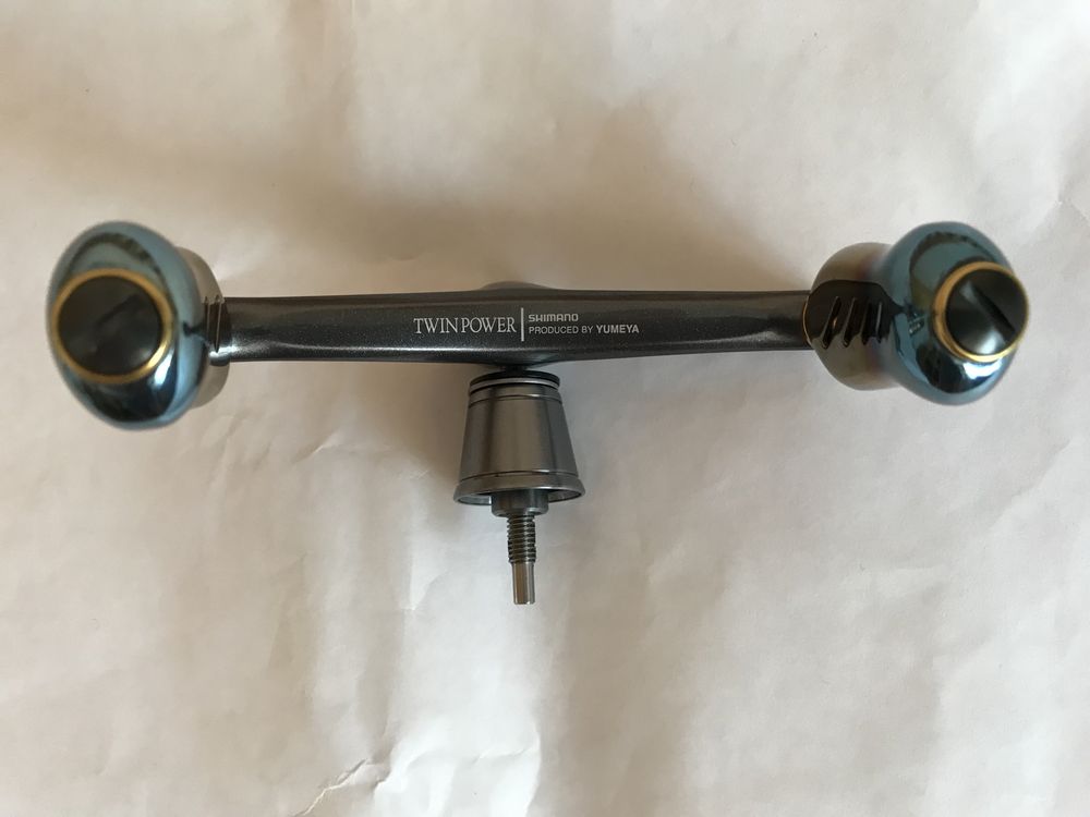 2010-24Stella,TP,itp - magnez. korba Shimano YUMEYA plus 2 knoby LIVRE