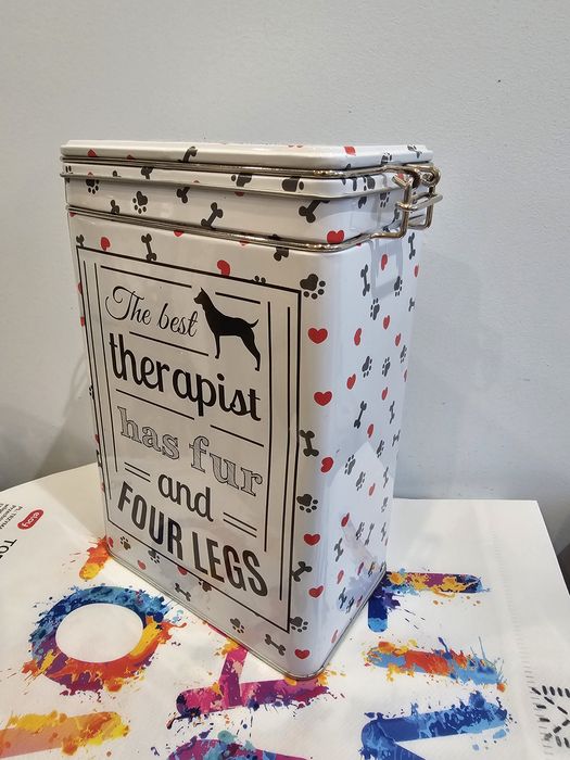 Puszka na karmę lub przysmaki