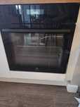 Piekarnik Electrolux SenseCook 700 kataliza