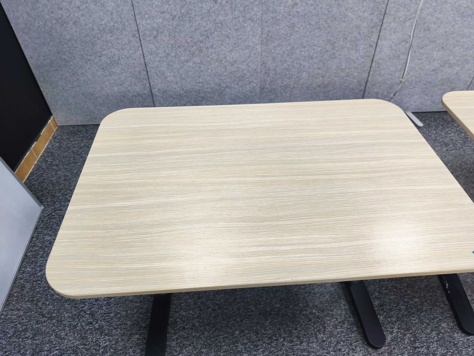 Biurko Stół regulowany IKEA Bekant