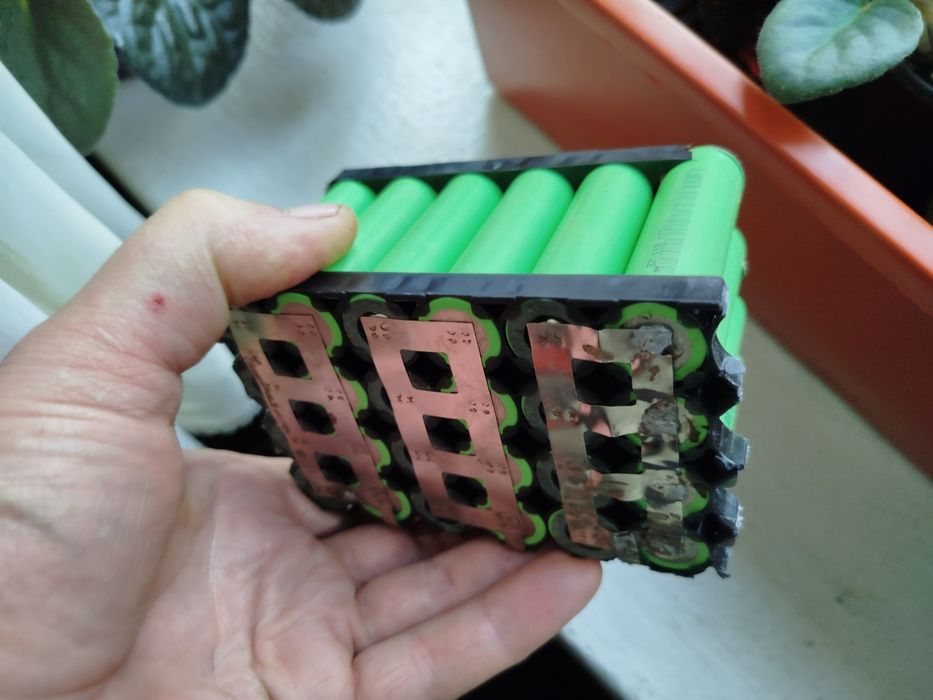 Батарея 18650 24шт б/у