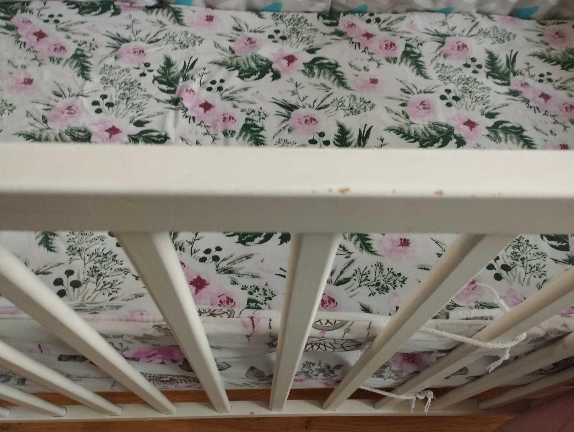Sprzedam łóżeczko dziecięce białe