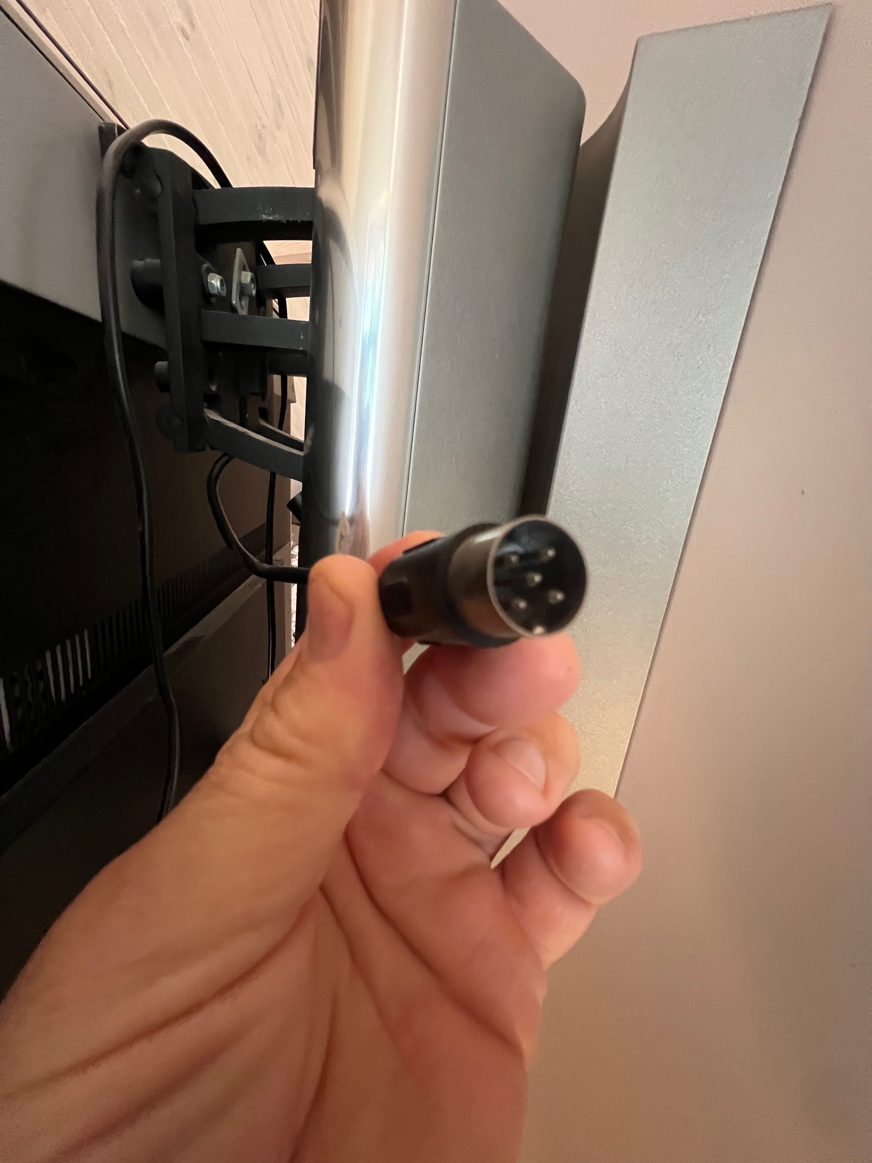Bang & Olufsen подставка, крепление на стену для телевизора
