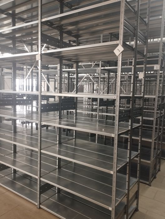 Regały magazynowe półkowe