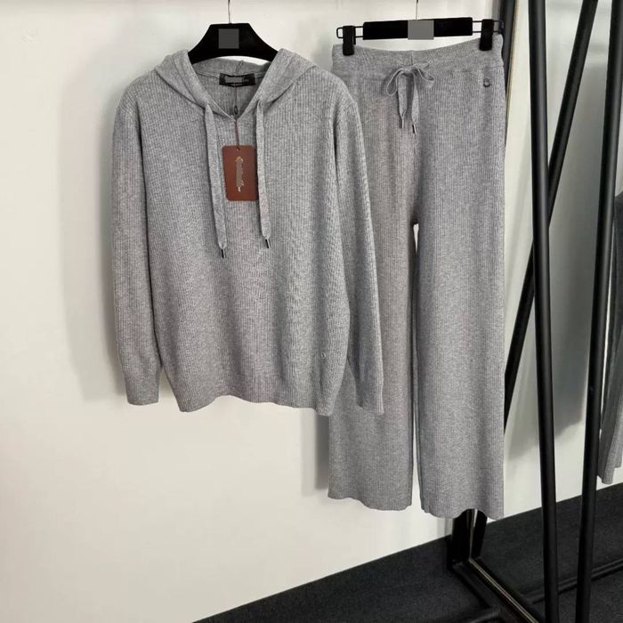 Костюм Loro Piana  р S-М