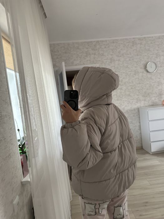 Жіноча зимова куртка