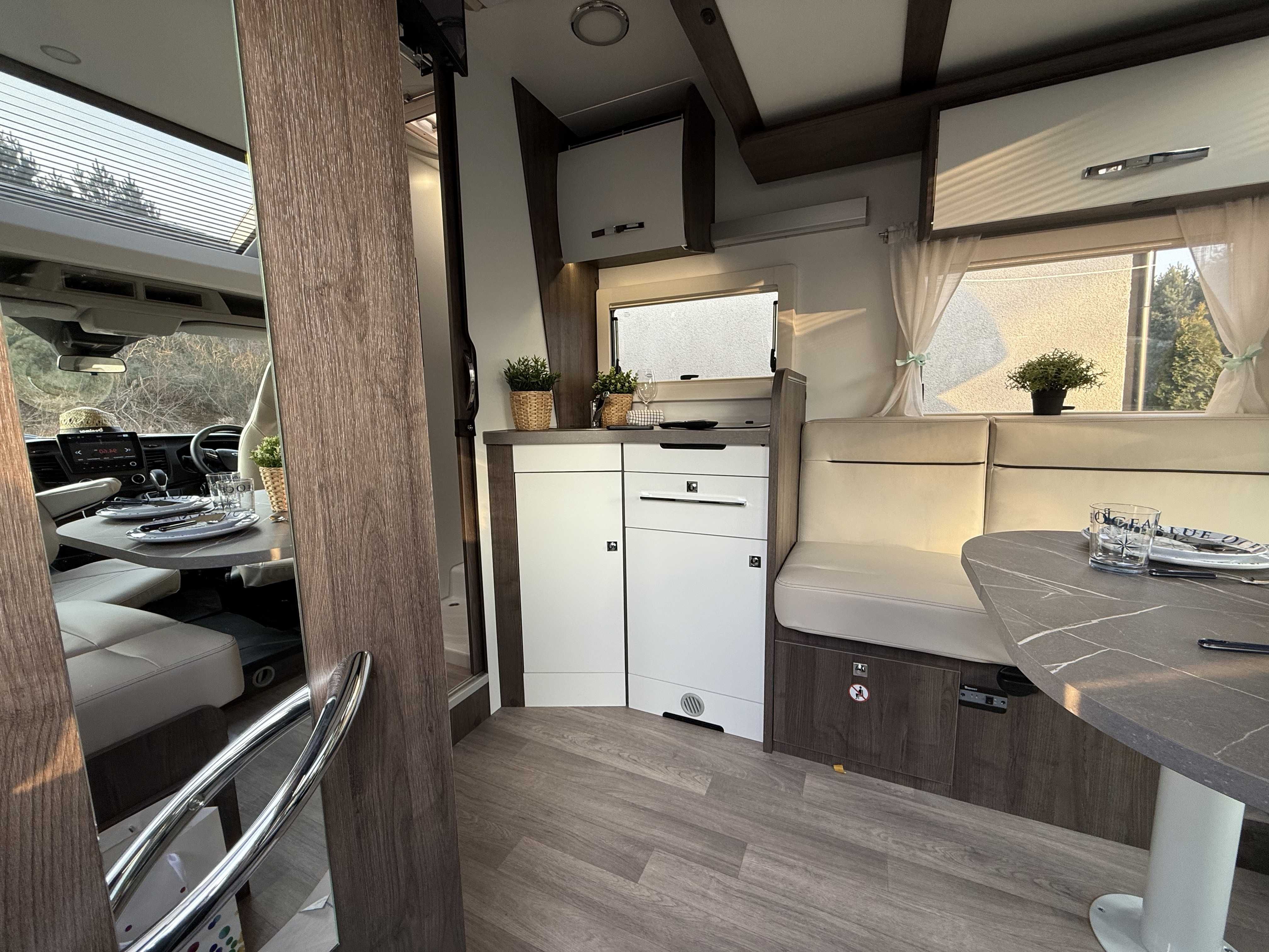 Kamper na wynajem Benimar Tessoro 468 Special Edition 4-osobowy