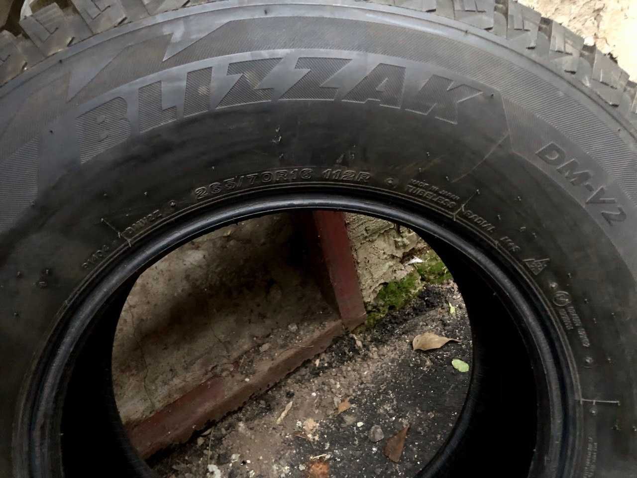 Bridgestone Blizzak DM-V2 265/70 R 16 Зима шина резина Джип Внедорожн.