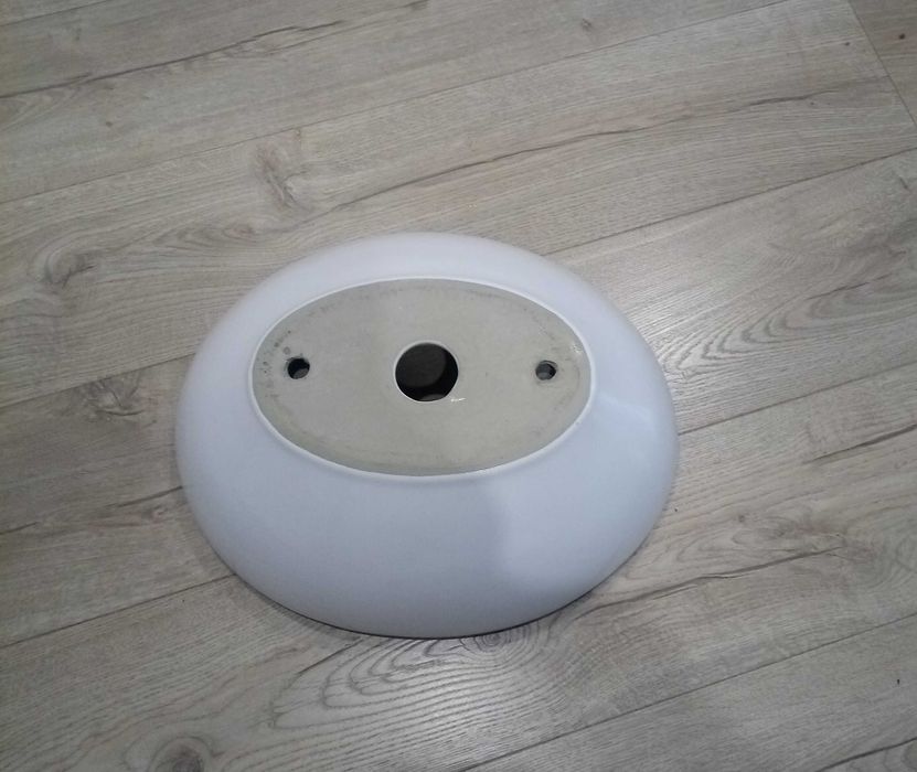 Umywalka nablatowa Rea