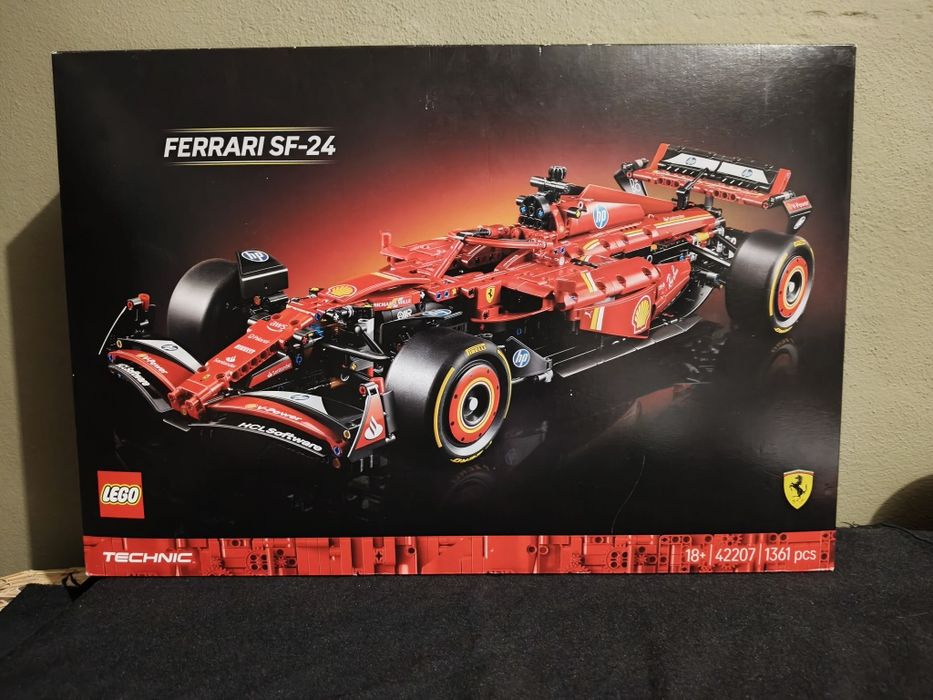 Lego Technic Ferrari SF-24