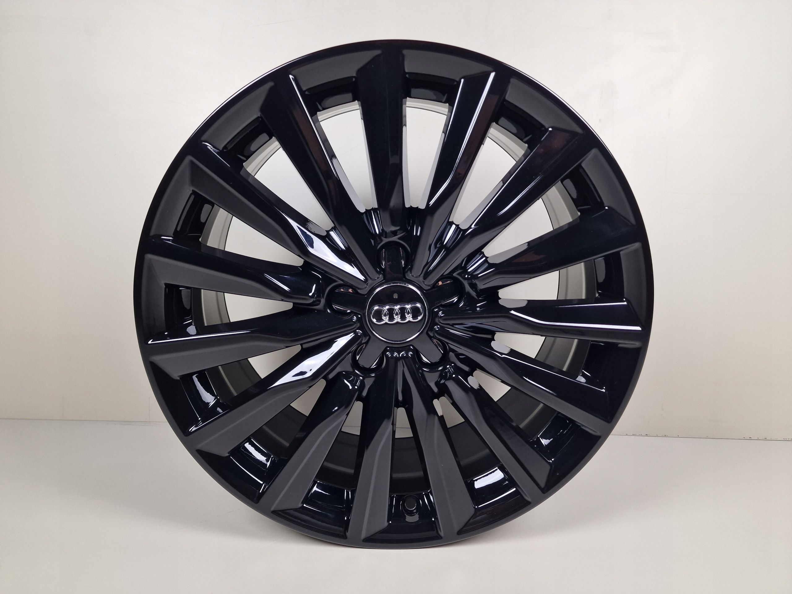Oryginalne Felgi Audi 18” A3 A4 A6 A8 Q3 TT