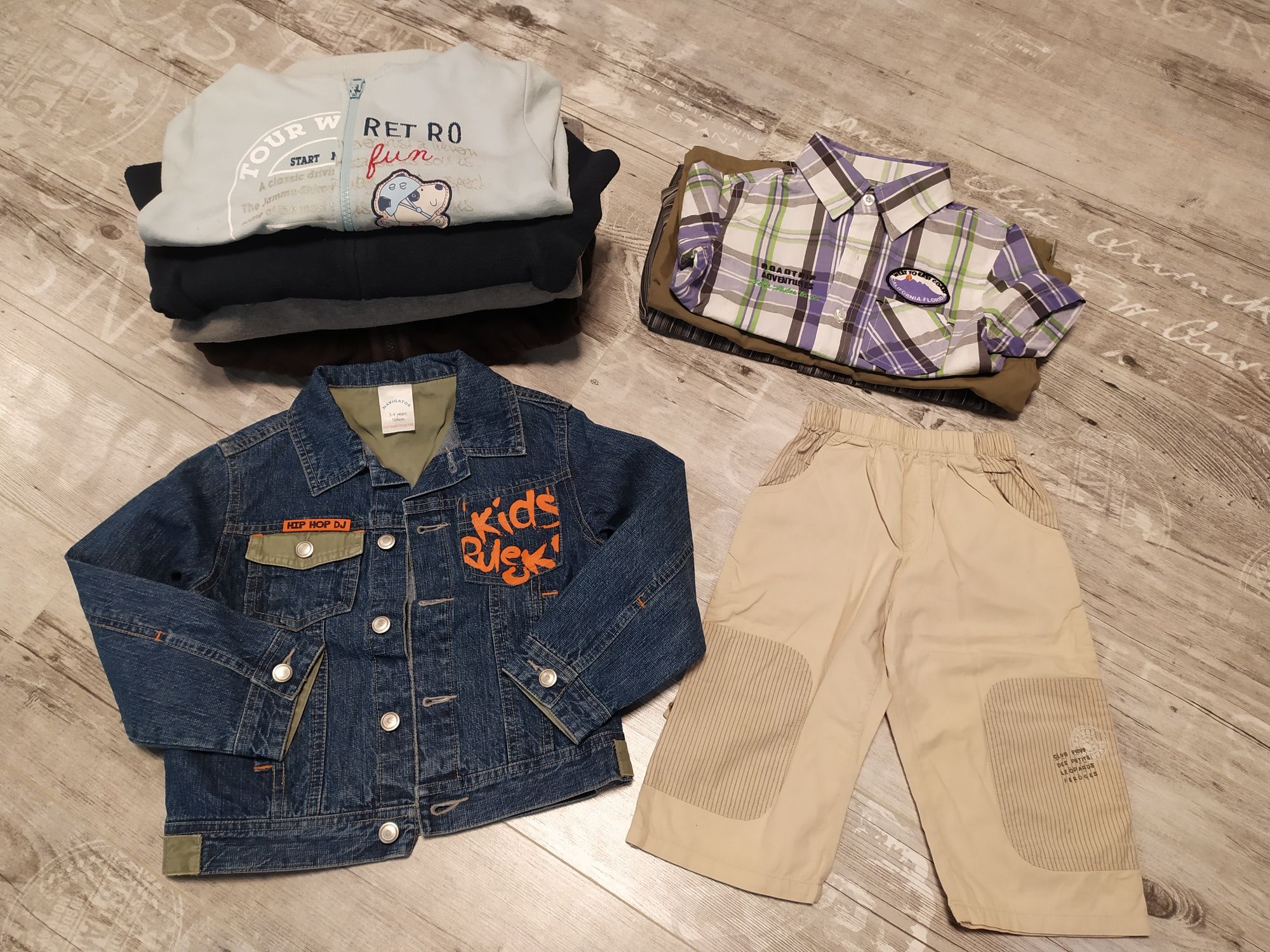 Bluzy, kurtka i koszule dla chłopca
