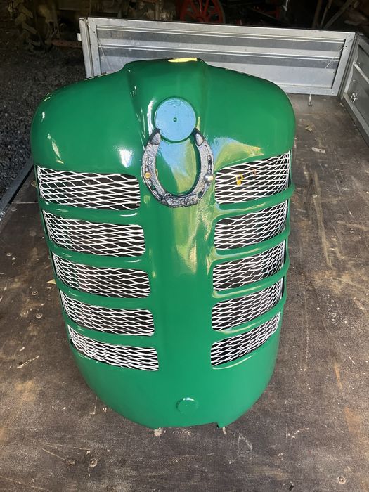 Maska C4011 oryginalna ,  bez emblematow