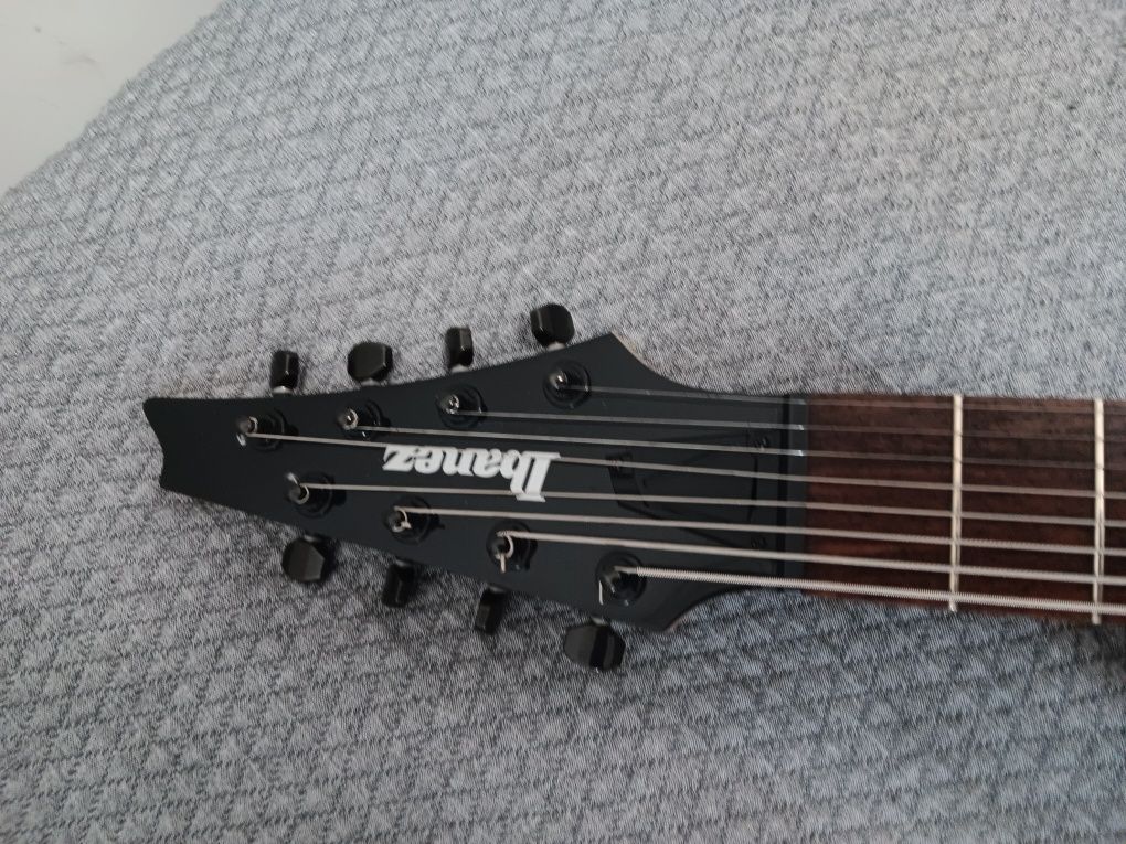 Guitarra de 8 cordas Ibanez RG8