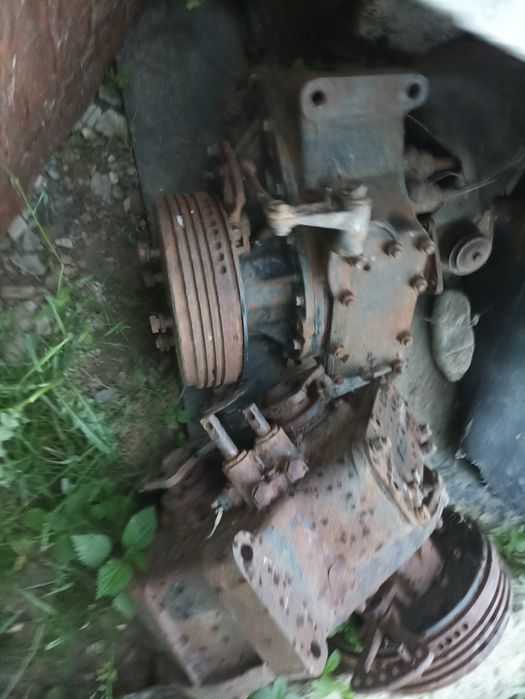 Редуктор радіатор кпп ГАЗ 66 головки двигуна, павук, піддон.