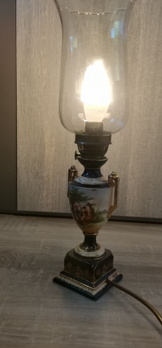 Lampka stołowa 40cm sklany klosz