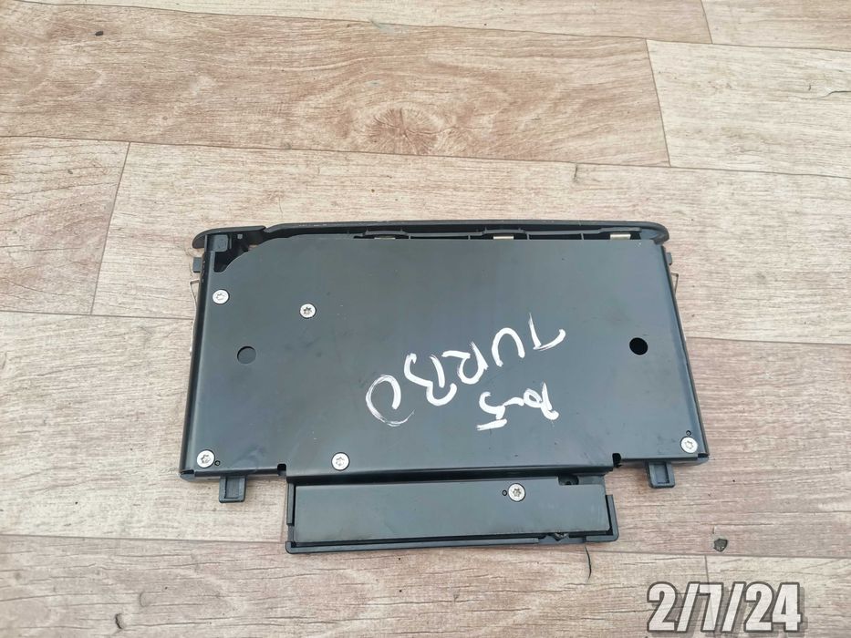 VW Passat B5 Uchwyt na kubki CUP holder