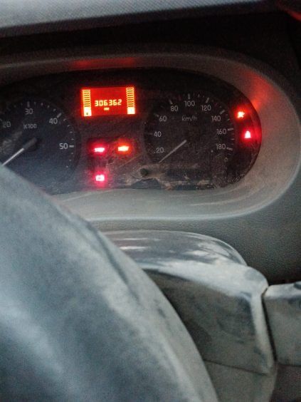 Reno Master 2,5 DCI