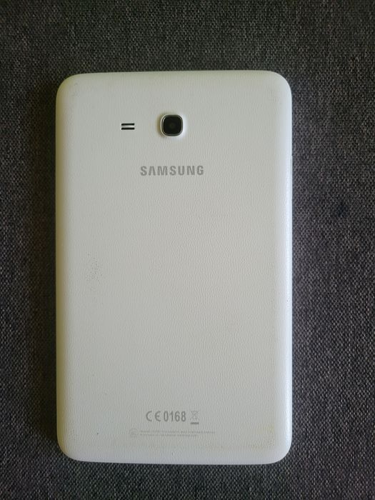 Планшет  Sumsung Galaxy Tab Elite  + чехол + клавиатура