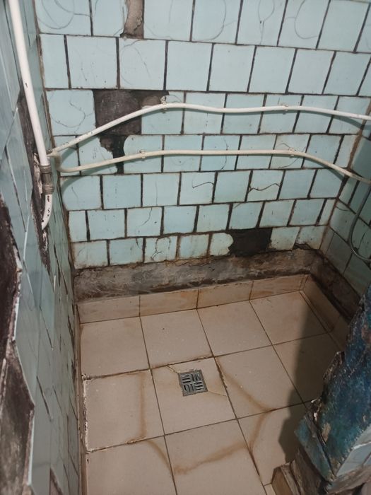 Продаж кімнати  в гуртожитку . Польова.