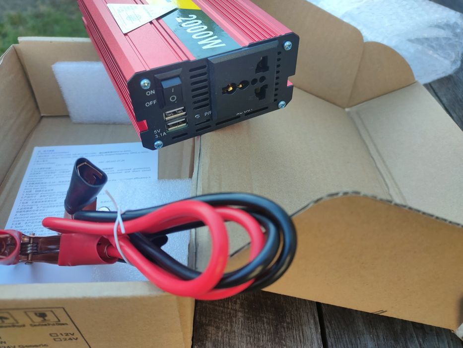 Інвертор 12v-220v Solaroll 2000w