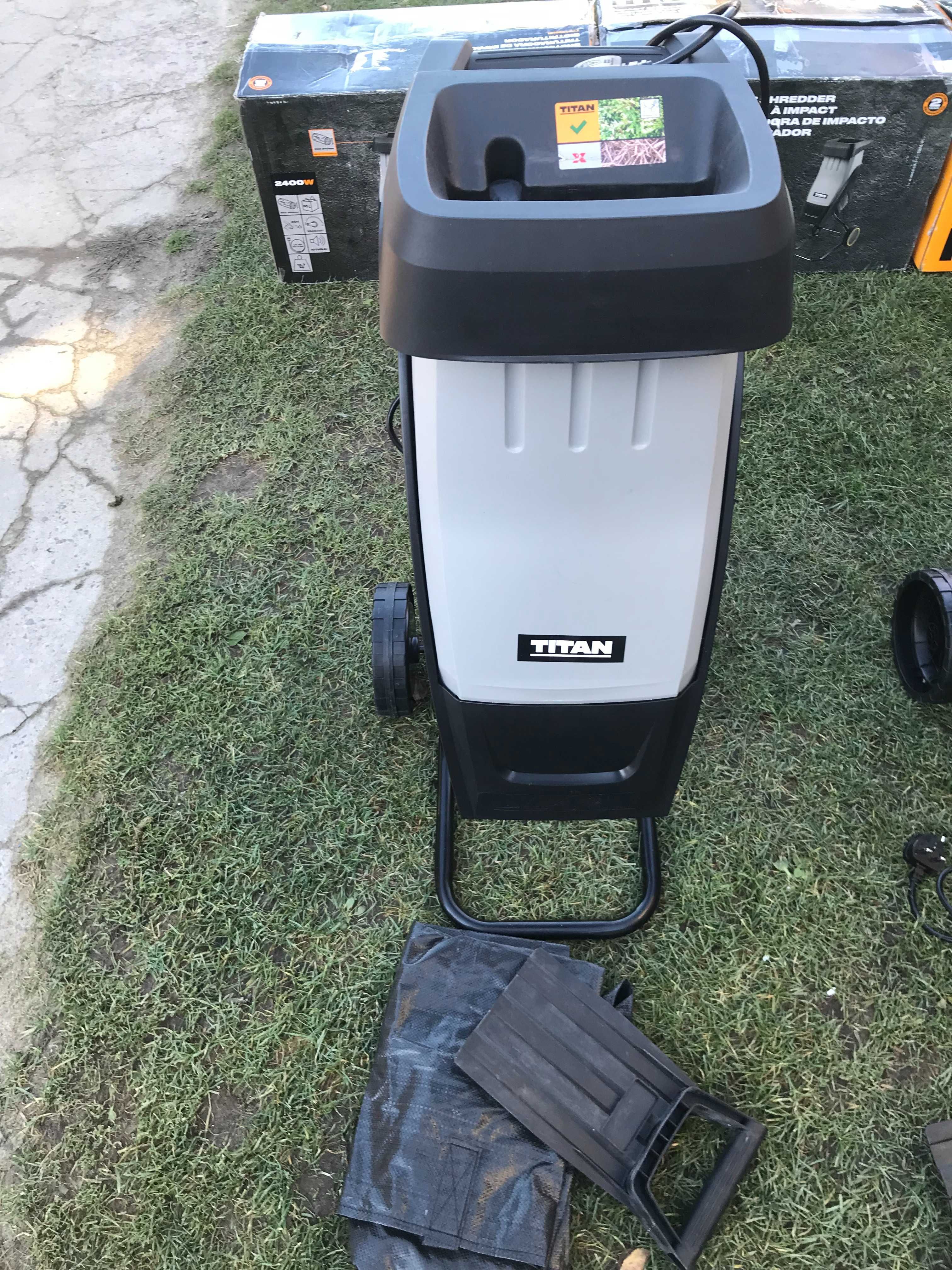 Подрібнювач гілок Titan TTB939SHR 2400 Вт з Англії