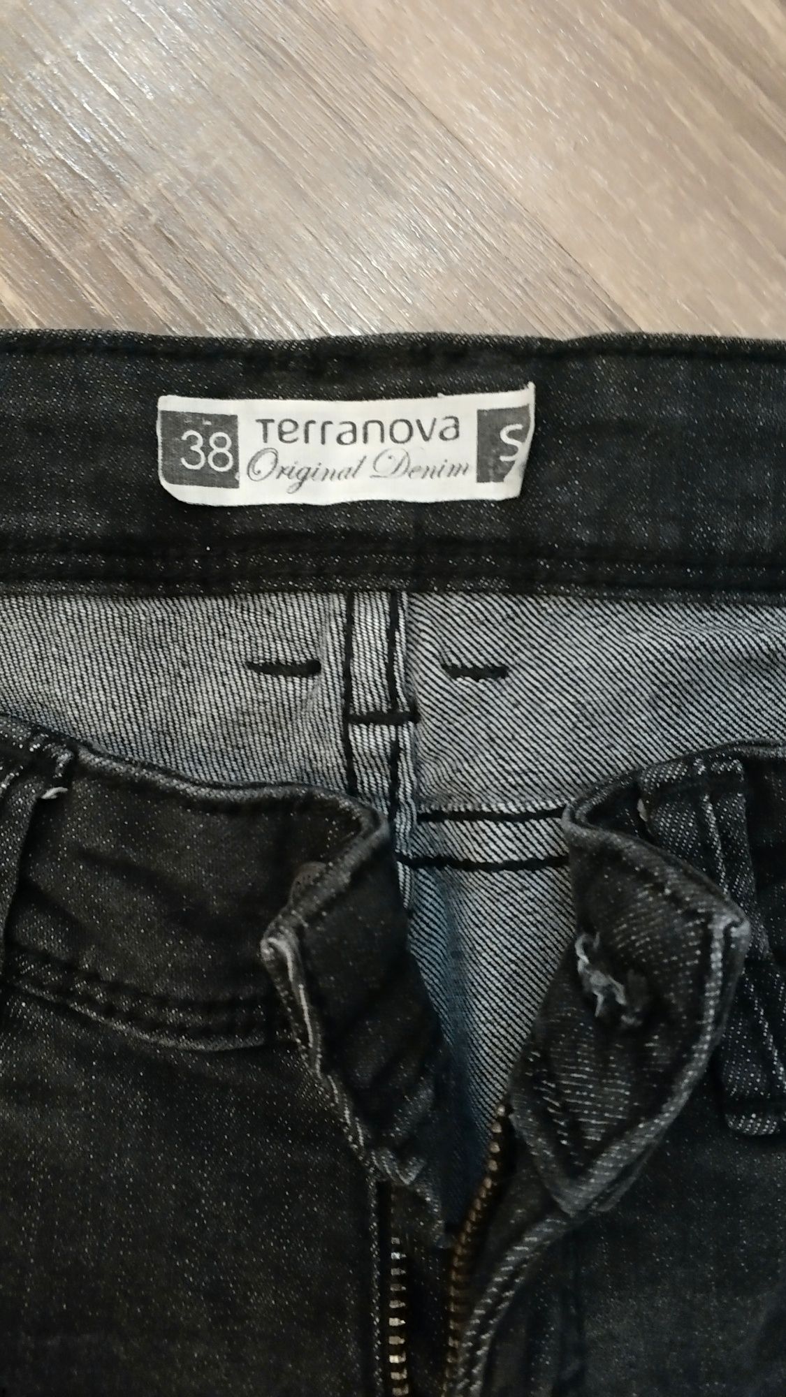 Джинсы terranova и Stradivarius