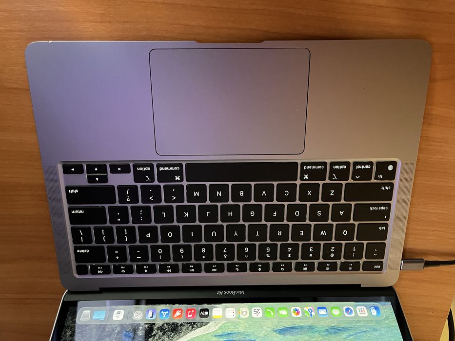 Macbook air A2337 M1 2020 року, 8/512 АКБ 38ц. 99%