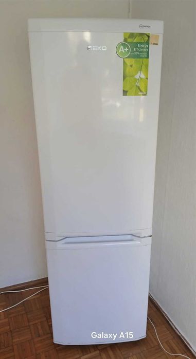 Lodówka Beko CSA29023 biała zadbana