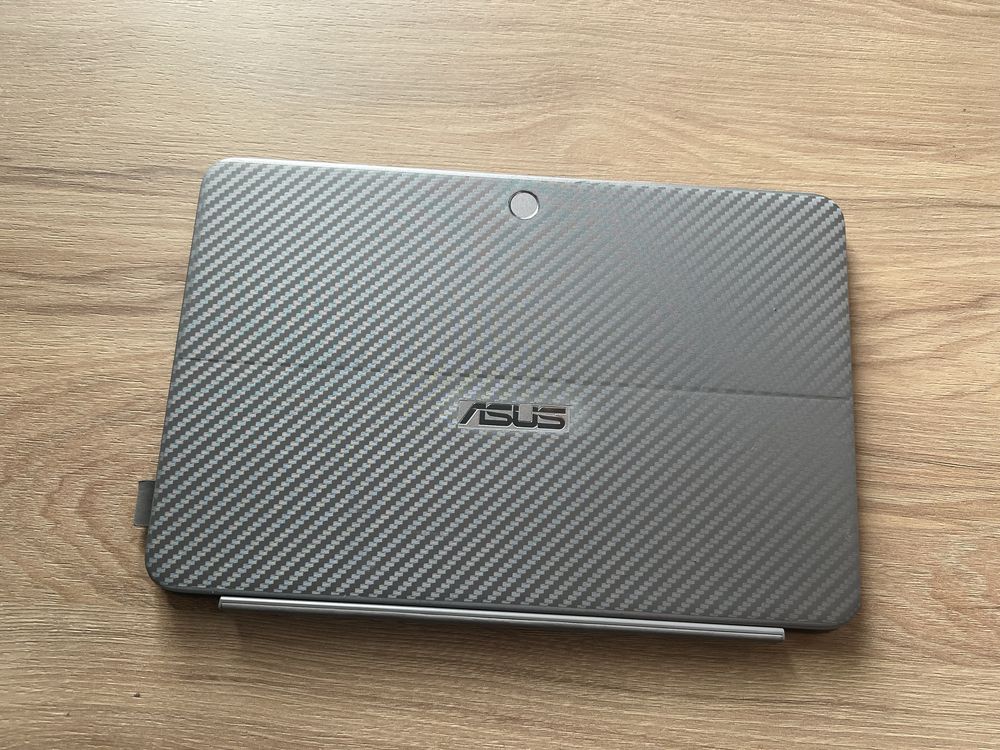 Прекрасний Планшет-Ноутбук Asus Transformer t102ha Трансформер