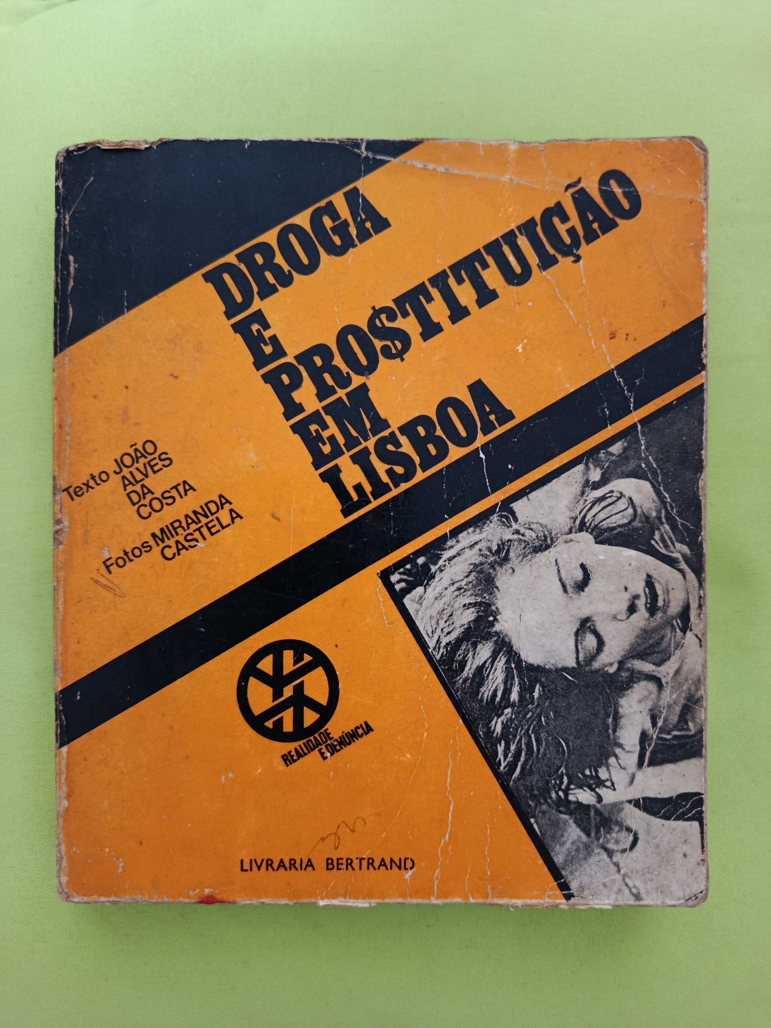 Lote dourado de 8 LIVROS ( II )