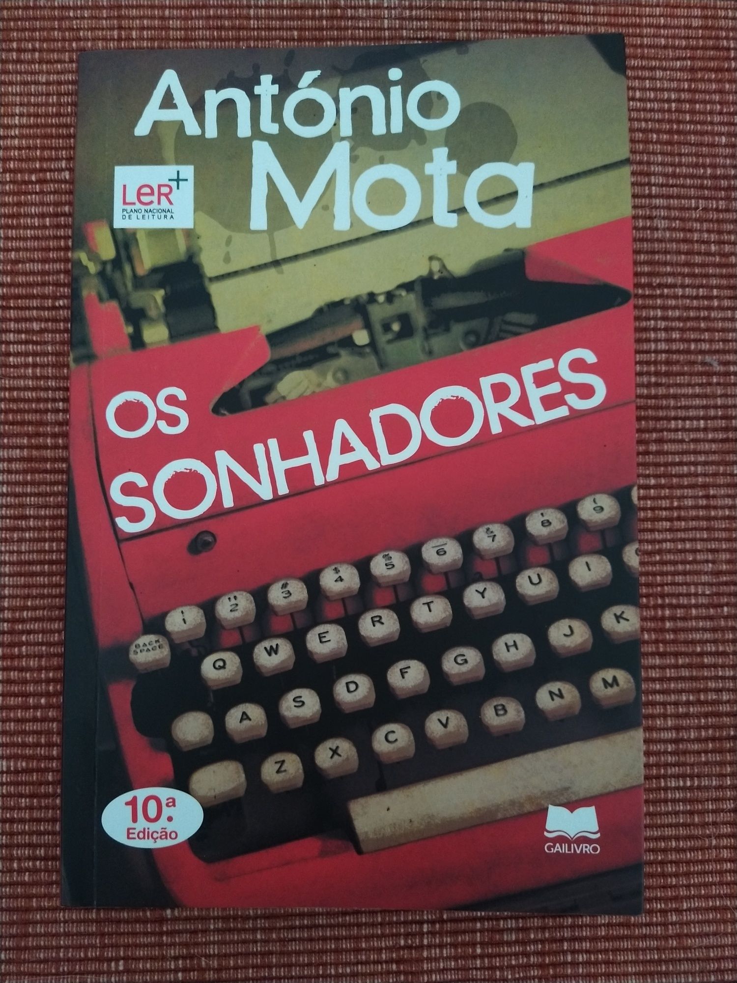 Livro "Os Sonhadores" - António Mota