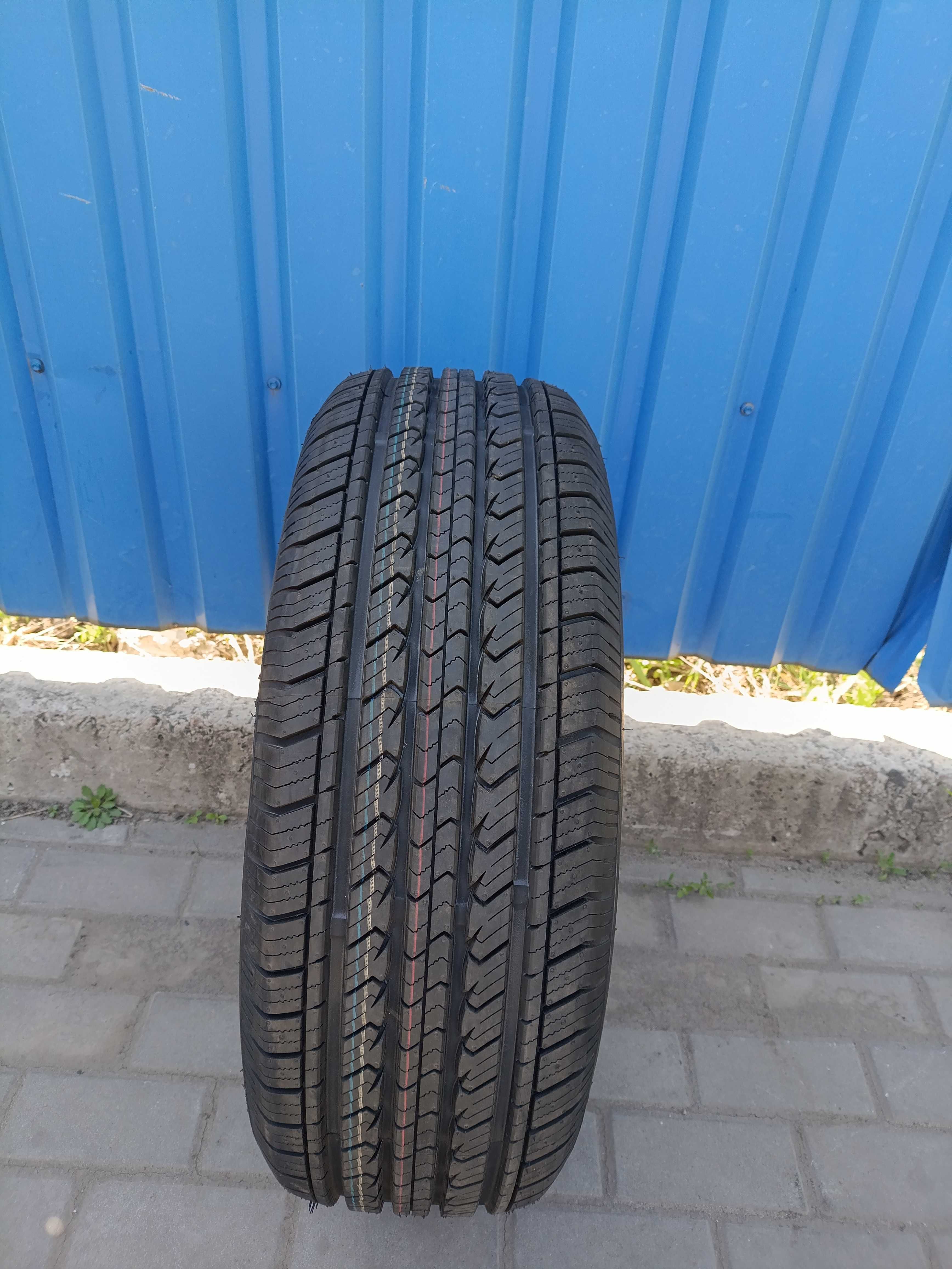 Нові шини  235/60R17 102H Sunfull Mont-Pro HT782