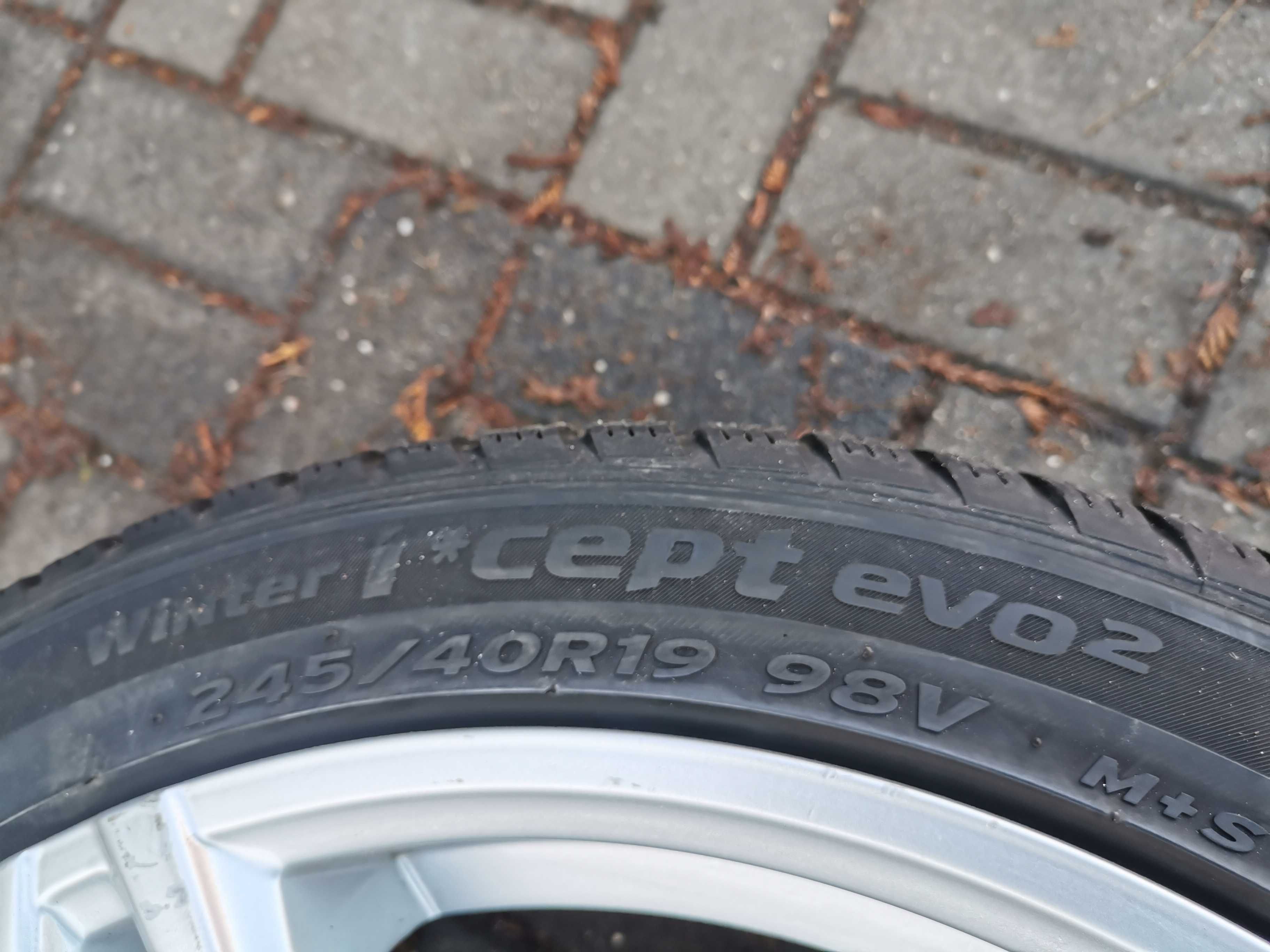 Hankook Winter I'cept evo 2 245/40r19 98V Rant ochronny N1186