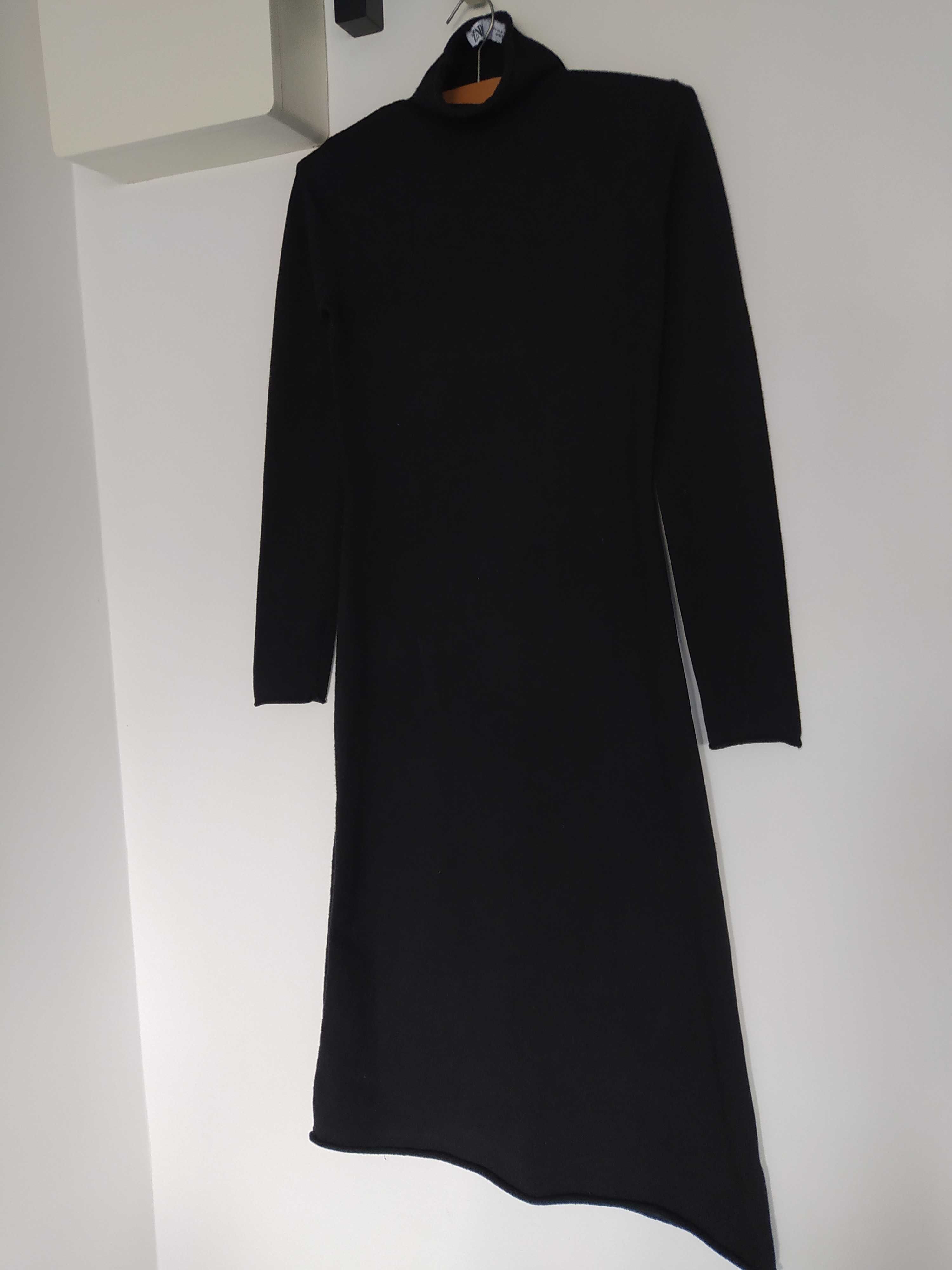 Wełniana sukienka Zara S czarna