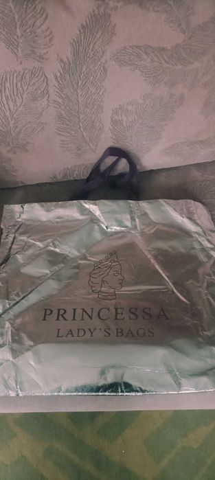 Натуральная кожаная   сумка  , косметичка  кожа