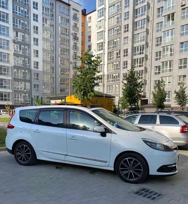 Renault Grand Scenic 2013
