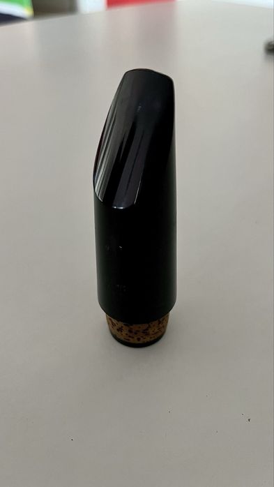 Boquilha com tampa e abraçadeira - J. Michael