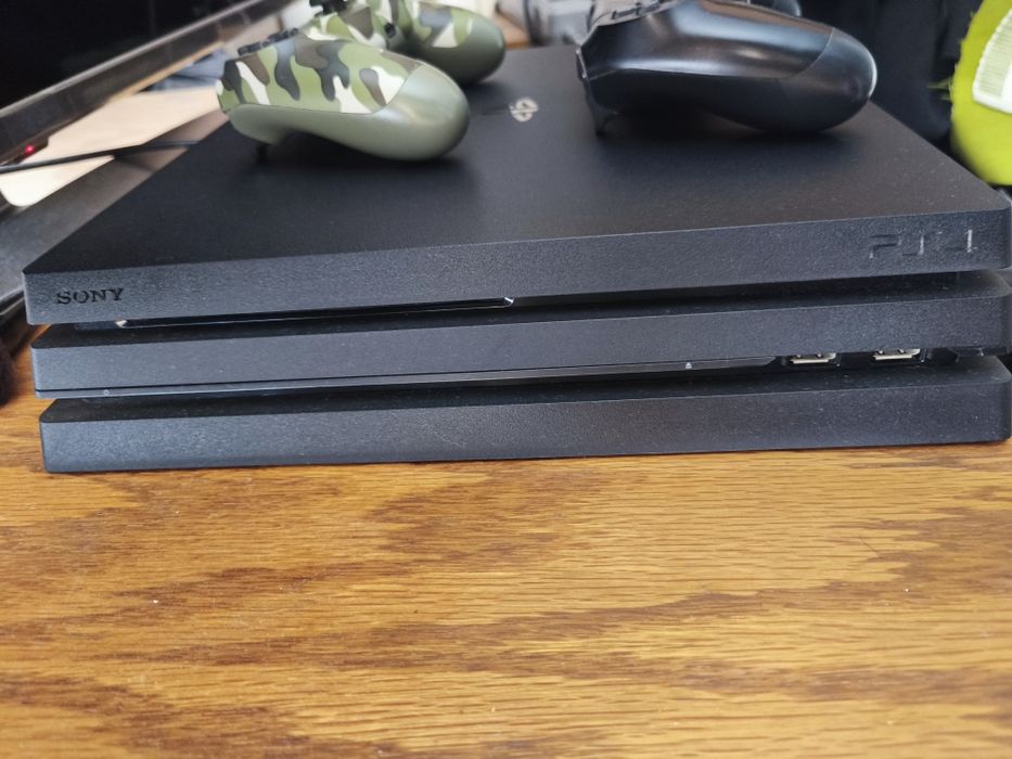 PlayStation 4 Pro(PS4 PRO) 1tb version