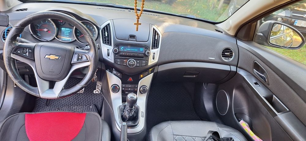 Шевроле круз 2016