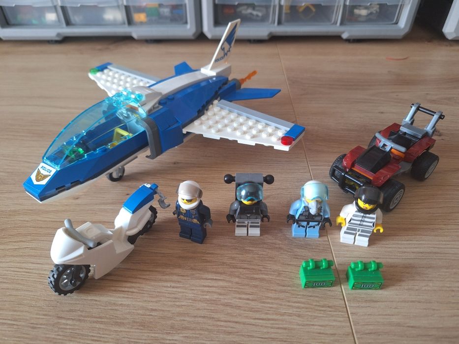Lego City - 60208 - Sky Police Parachute Arrest