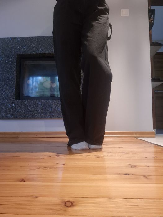 Czarne spodnie jeansowe szerokie nogawki 36 S jeansy dżinsy damskie