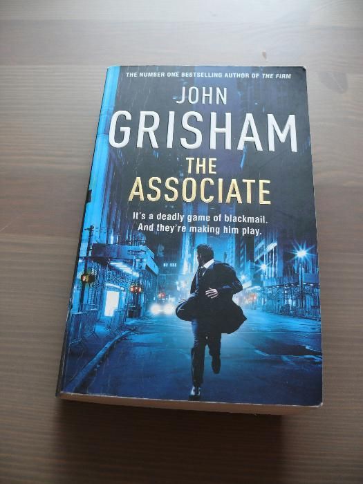 Prawnik. Książka po angielsku. The associate. John Grisham