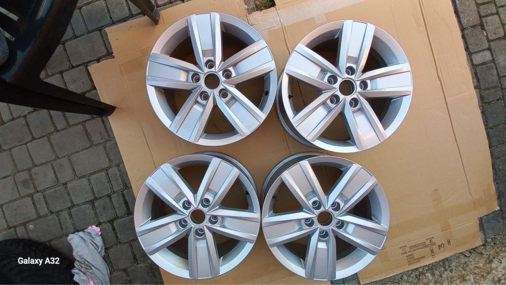 Диски r17 оригінал VW T5 T6 Multivan Caravella