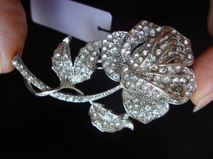 брошка коробка нова Jon Richard 6см 3D на подарунок