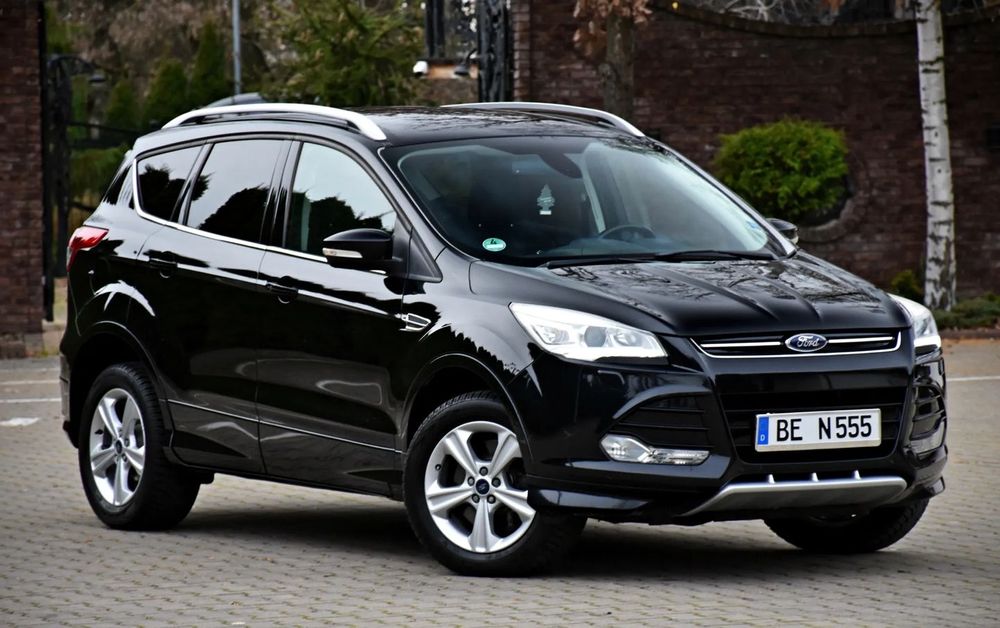 Ford Kuga 2013 року