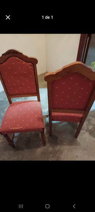 Cadeira de madeira  forrada a tecido