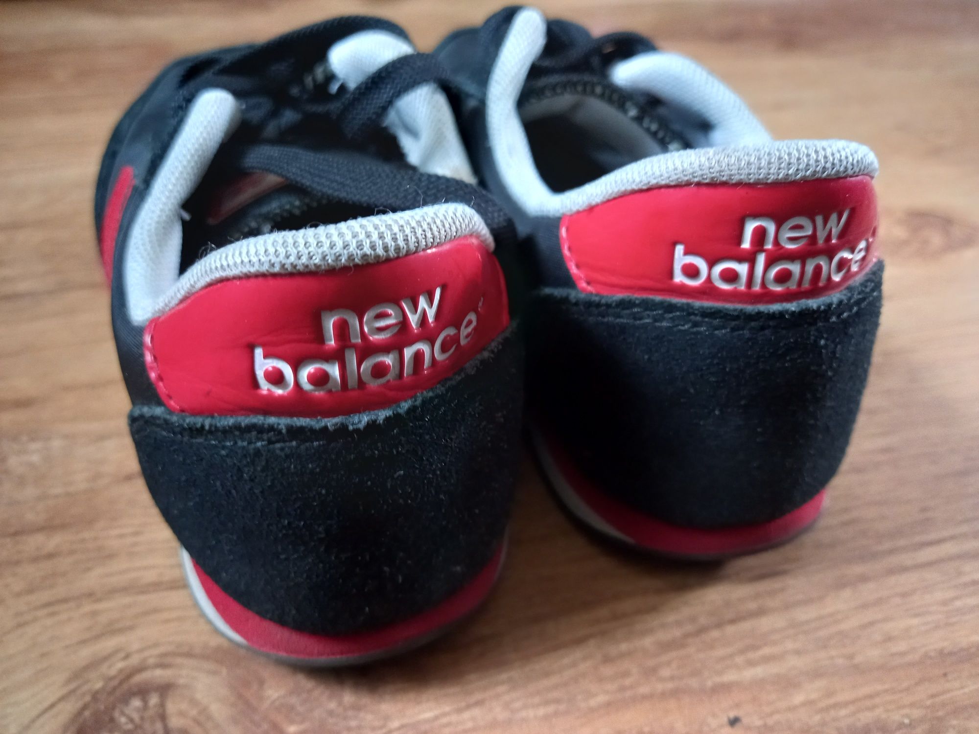 New Balance czarne